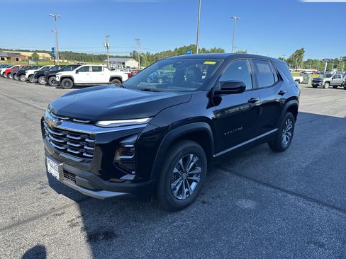 New 2026 Chevrolet Equinox LT w/ Convenience Package II image 3