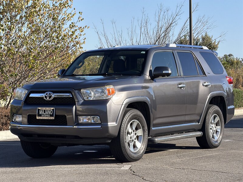 Used 2012 Toyota 4Runner SR5 w/ Convenience Pkg AWD/4WD image 2