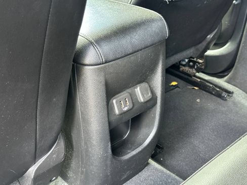 Used 2022 Chevrolet Colorado ZR2 AWD/4WD image 18