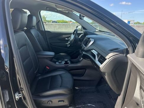 Used 2024 GMC Terrain SLT AWD/4WD image 29