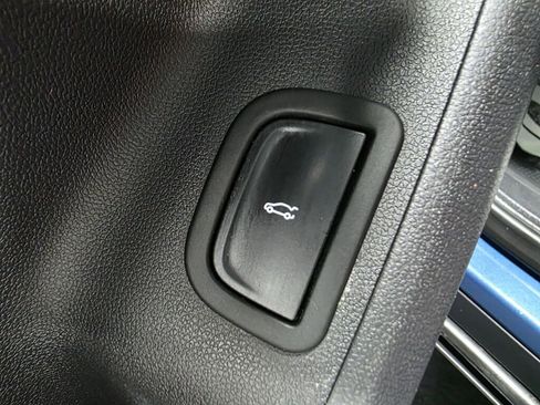 Used 2024 Chevrolet Traverse LT w/ Trailering Package AWD/4WD image 23