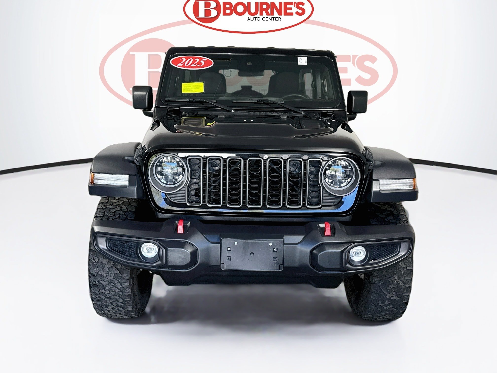Used 2025 Jeep Wrangler Unlimited Rubicon AWD/4WD image 3