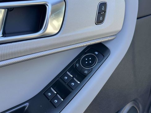 New 2026 Ford Explorer Active w/ Active Comfort Package image 12