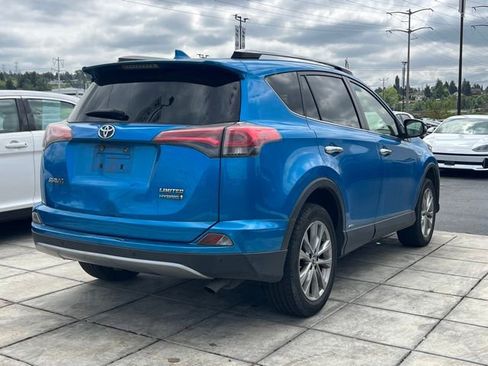 Used 2017 Toyota RAV4 Limited AWD/4WD image 7