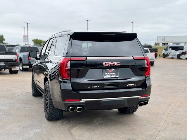 Used 2025 GMC Yukon AT4 Ultimate AWD/4WD image 3