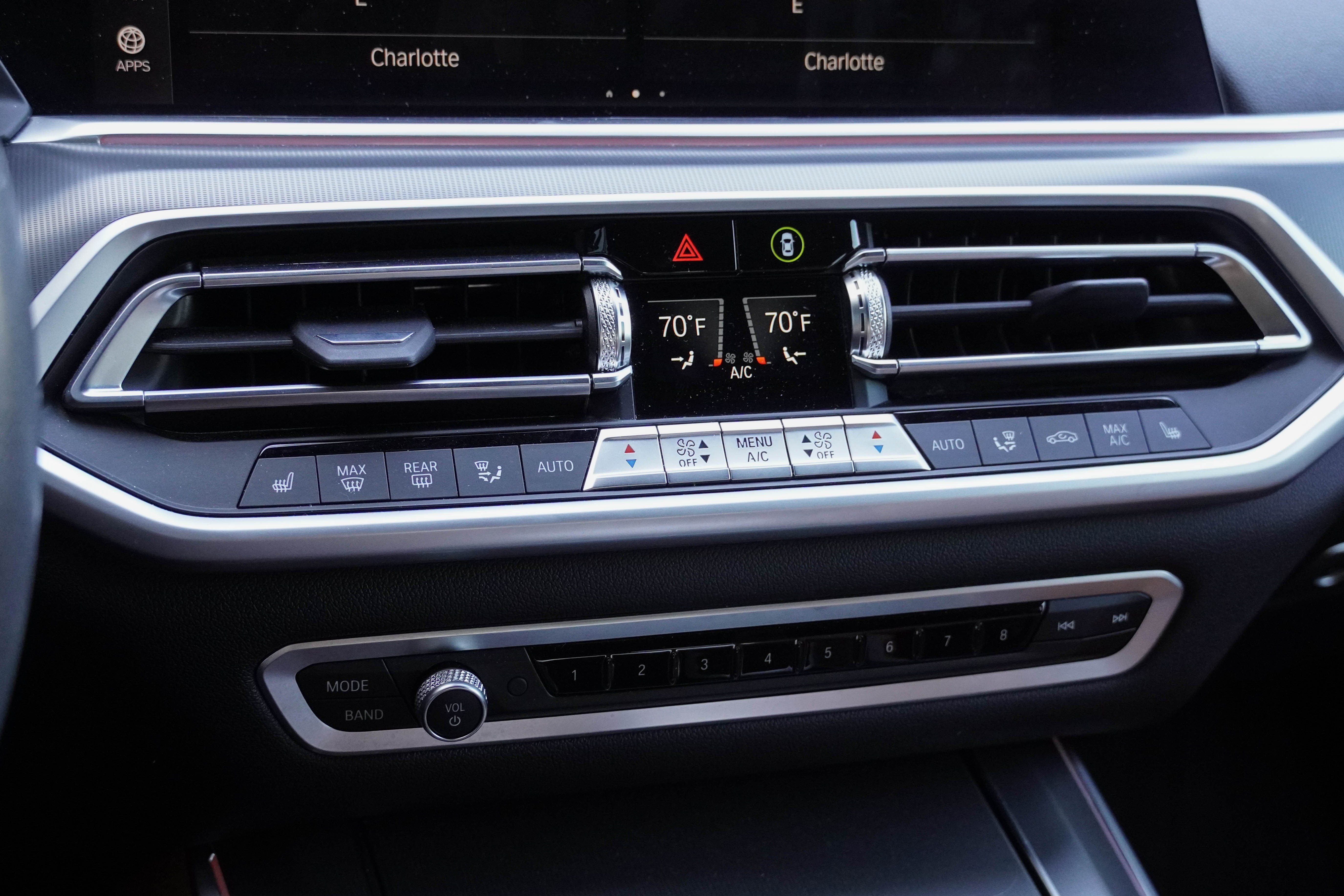 Used 2022 BMW X5 xDrive40i w/ Premium Package AWD/4WD image 24