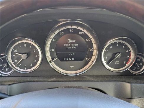 Used 2011 Mercedes-Benz E 550 Cabriolet image 3