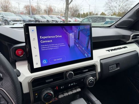 Used 2024 Toyota Tacoma TRD Sport image 14