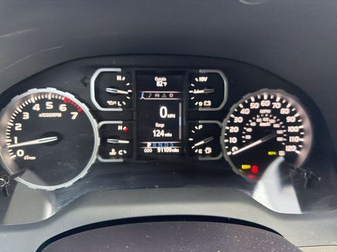 Used 2021 Toyota Tundra SR5 w/ Trail Edition AWD/4WD image 17