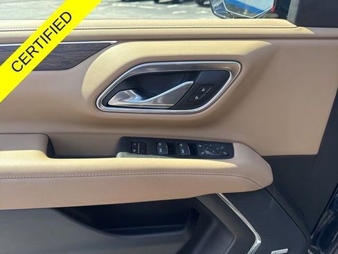 Used 2024 Chevrolet Tahoe Premier w/ Premium Package 2 AWD/4WD image 10