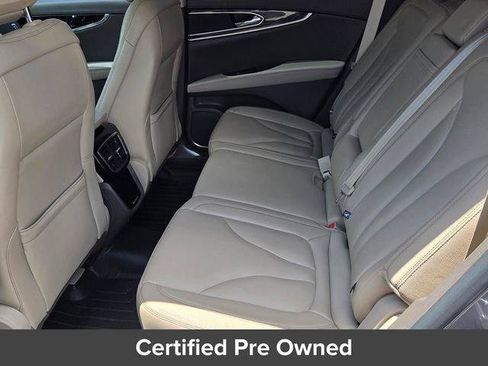 Used 2022 Lincoln Nautilus FWD image 12