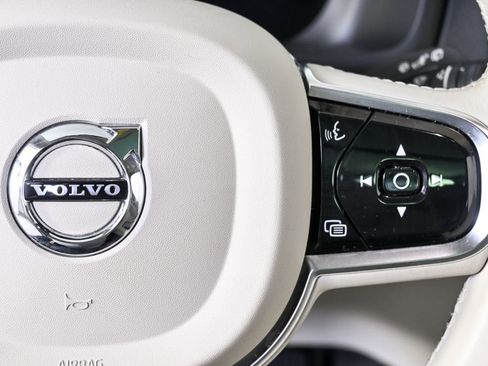 Certified 2023 Volvo XC90 B5 Core image 13