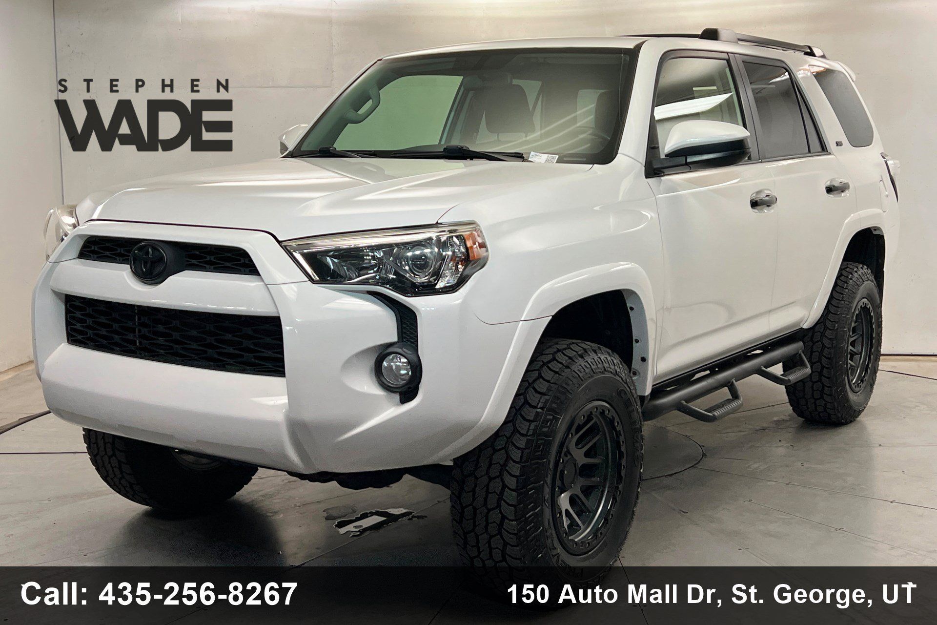 Used 2018 Toyota 4Runner SR5 AWD/4WD image 1