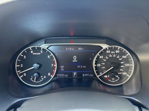 Used 2025 Nissan Altima 2.5 SV FWD image 11