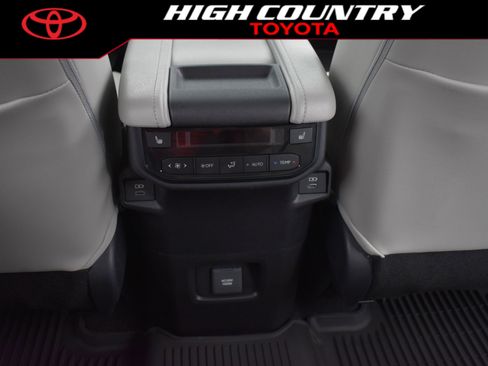 New 2026 Toyota Grand Highlander Limited image 13