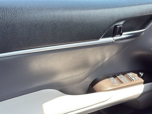 Used 2023 Toyota Camry LE FWD image 6