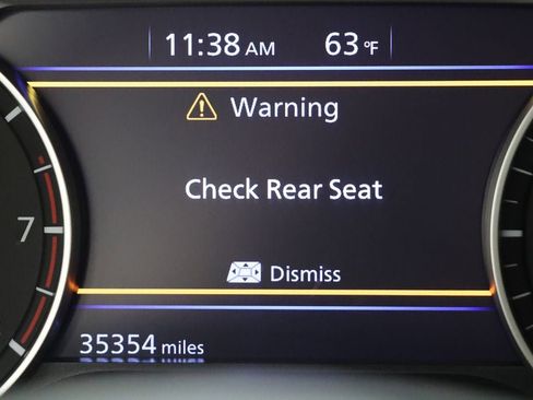 Used 2025 Nissan Altima 2.5 SV FWD image 17