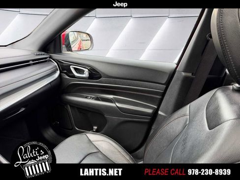 Certified 2022 Jeep Compass Limited w/ (RED) Package image 10