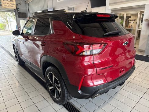 Used 2021 Chevrolet TrailBlazer RS w/ Sun and Liftgate Package image 5