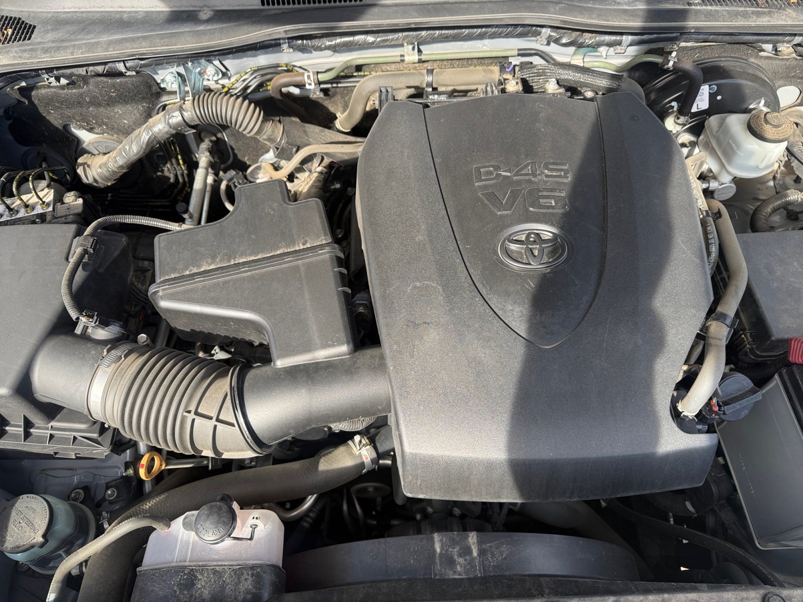 Used 2018 Toyota Tacoma TRD Sport AWD/4WD image 21