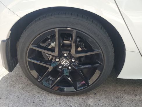 Used 2024 Honda Civic Sport image 12