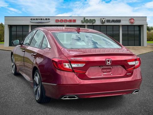 Used 2018 Honda Accord Touring image 5