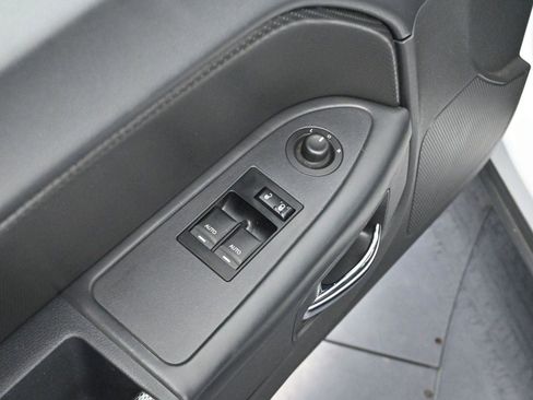 Used 2012 Dodge Challenger R/T Plus image 10