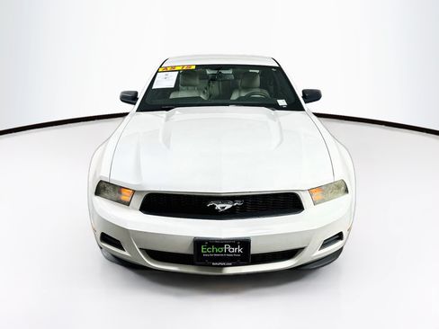 Used 2012 Ford Mustang Premium RWD image 2