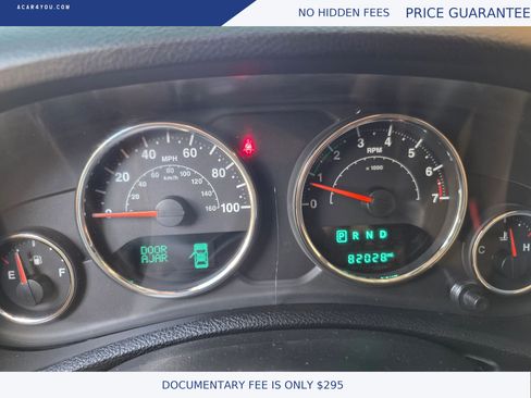 Used 2017 Jeep Wrangler Unlimited Sahara w/ Dual Top Group AWD/4WD image 26