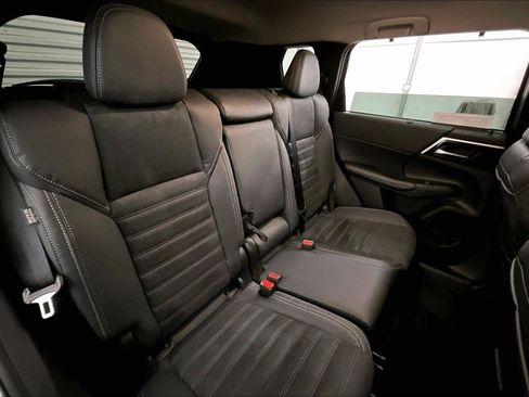 Used 2022 Mitsubishi Outlander SE image 26