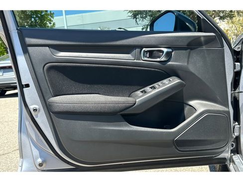 Used 2025 Honda Civic Sport image 9