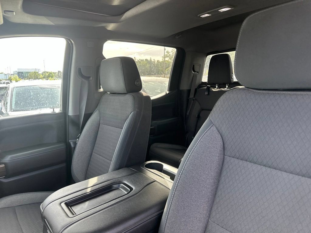 Used 2019 Chevrolet Silverado 1500 RST AWD/4WD image 35