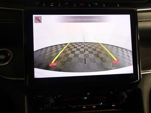 Used 2023 Jeep Grand Cherokee Limited AWD/4WD image 49