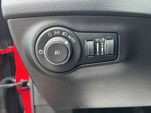 Used 2019 Jeep Compass Trailhawk w/ Popular Equipment Group image 30