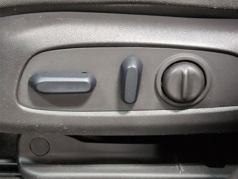 Used 2023 Chevrolet TrailBlazer LT w/ Convenience Package image 18