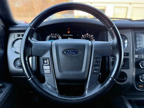 Used 2015 Ford Expedition XLT w/ Equipment Group 201A image 26