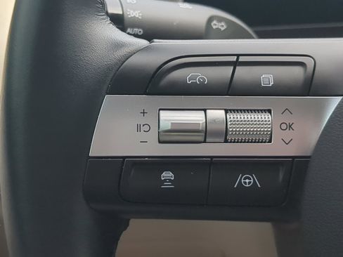 Certified 2025 Hyundai Tucson SEL FWD image 22