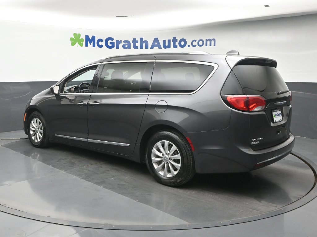 Used 2018 Chrysler Pacifica Touring-L Plus FWD image 27