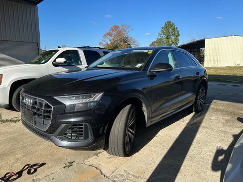 Used 2019 Audi Q8 Prestige w/ Luxury Package image 1