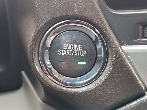 Used 2019 Chevrolet Tahoe LT w/ LT Signature Package image 17