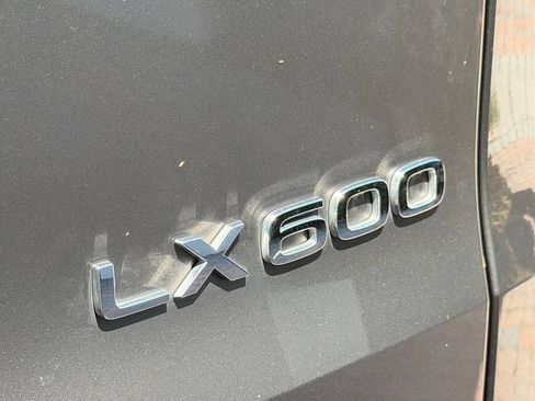 Used 2023 Lexus LX 600 4WD w/ Interior Upgrade Package image 9