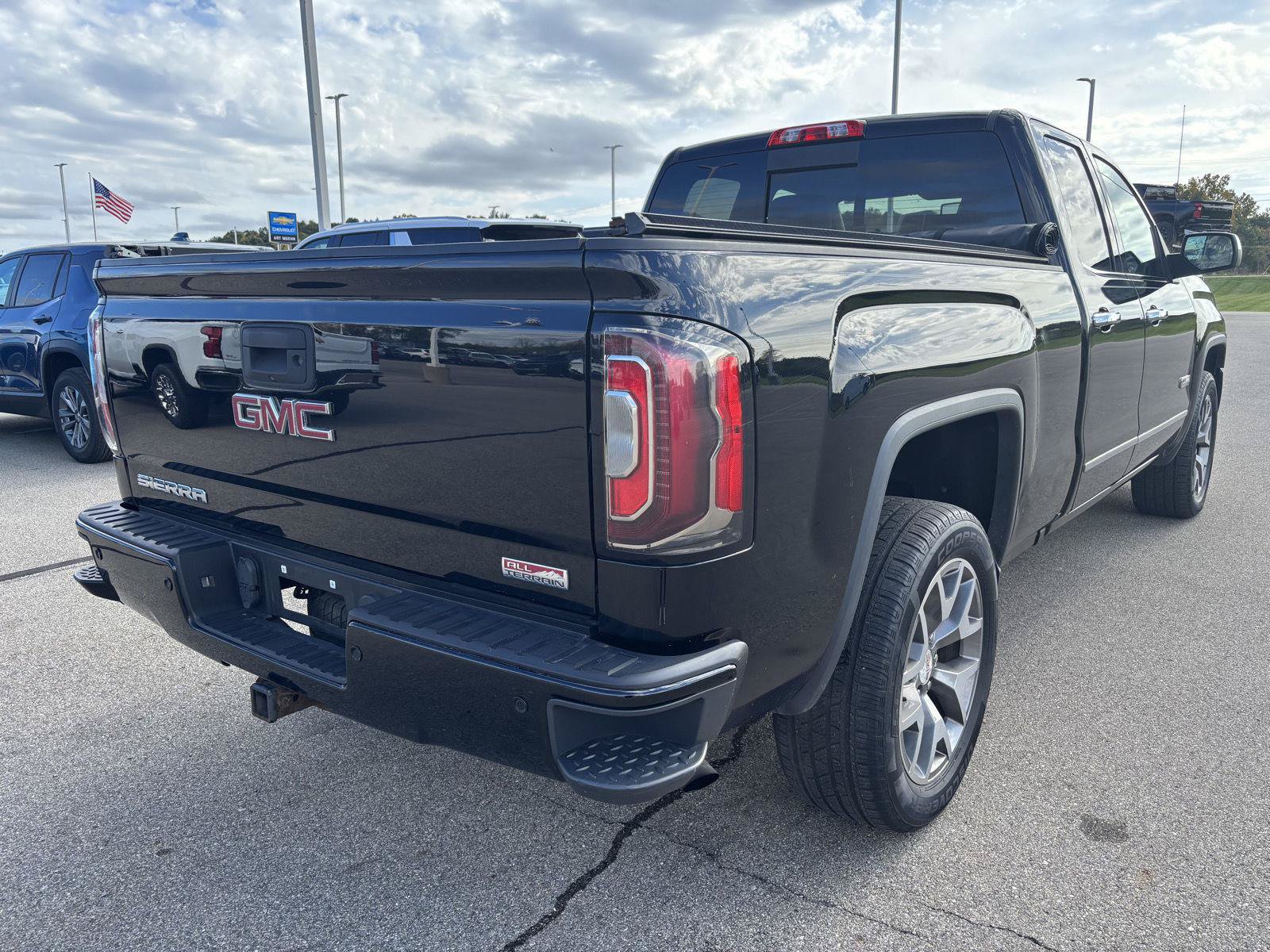 Used 2016 GMC Sierra 1500 SLT AWD/4WD image 3