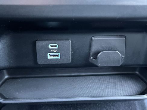 Used 2023 Ford F150 XLT image 8