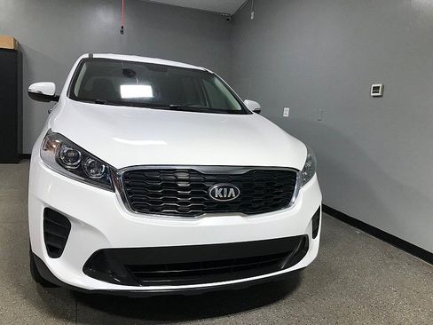 Used 2020 Kia Sorento FWD V6 image 8