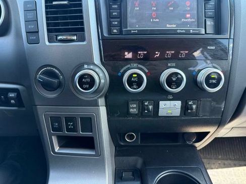 Used 2017 Toyota Sequoia Limited w/ Safety & Convenience Package AWD/4WD image 22