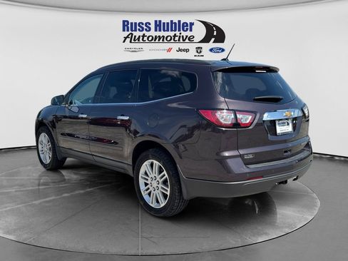 Used 2015 Chevrolet Traverse LT w/ Style and Technology Package FWD image 3
