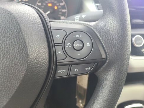Used 2024 Toyota Corolla LE image 21