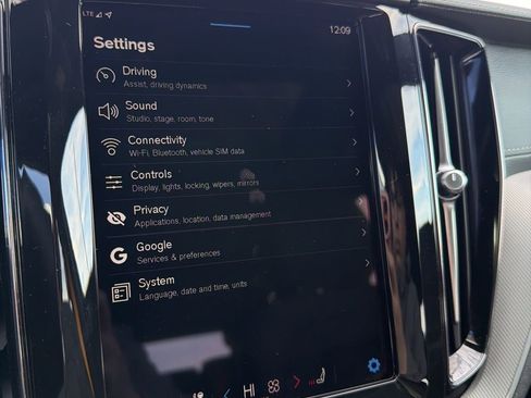 Used 2024 Volvo XC60 T8 Polestar w/ Protection Package Premier image 45