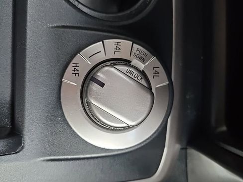 Used 2024 Toyota 4Runner Limited image 28