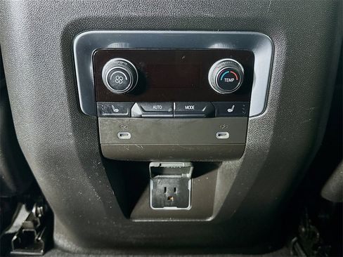 Used 2021 Chevrolet Suburban High Country w/ Premium Package image 22